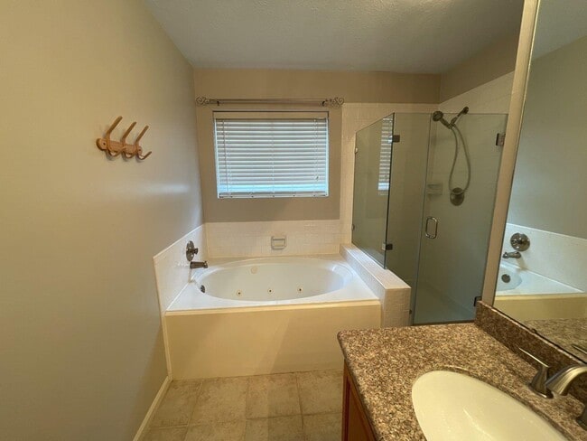 Photo - 46 Sweetdream Pl