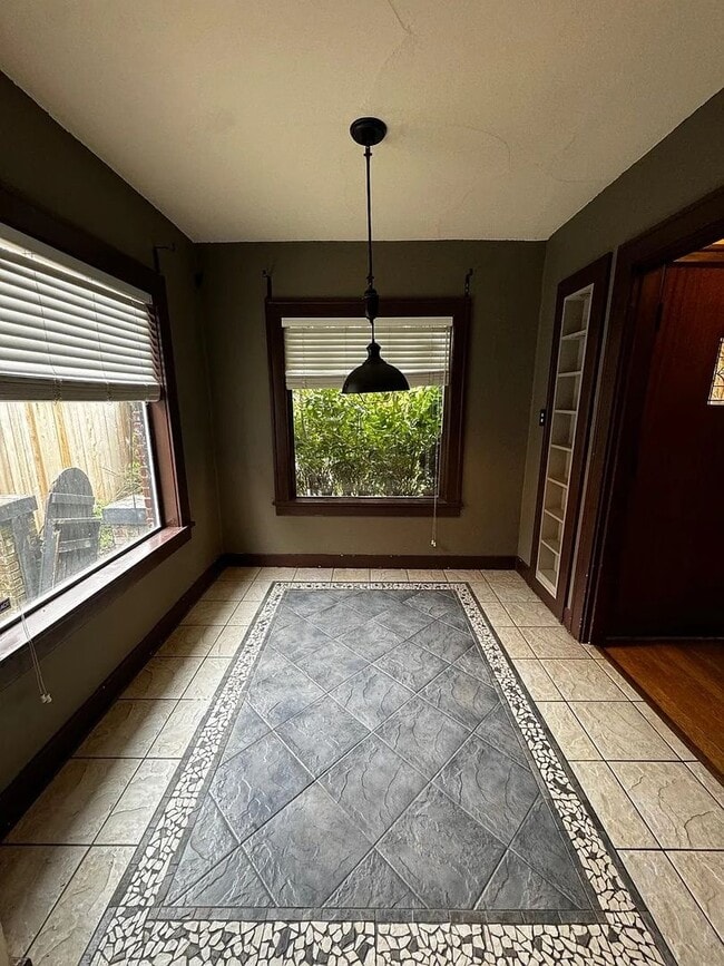 Photo - 9222 35th Ave SW