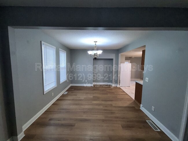 Photo - 3301 N Oliver Ave