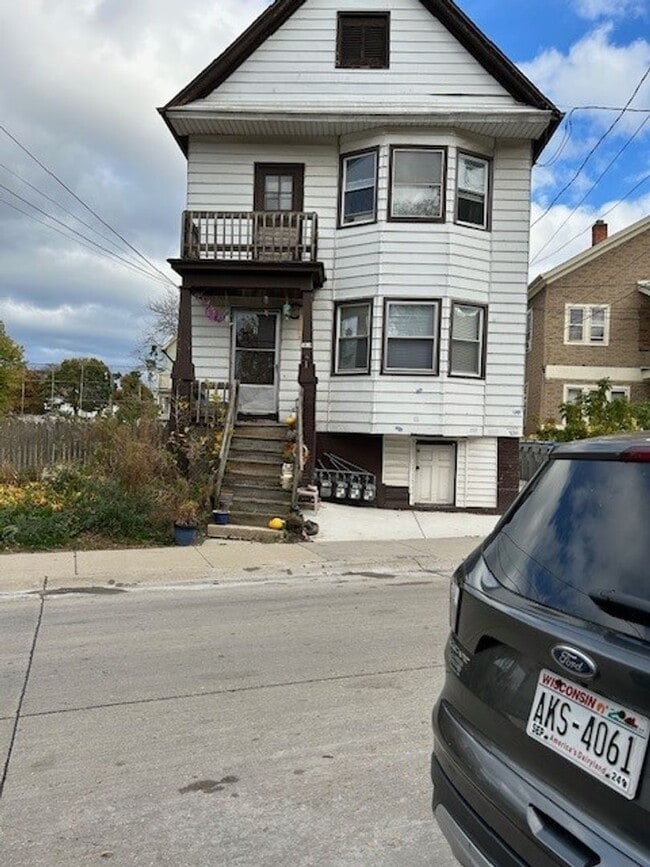 Building Photo - Charming 1-Bedroom Plus Den in the Heart of the Lower East Side Unit #2 Lower Rear