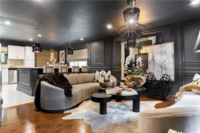 Photo - 1388 Willow Trail SW