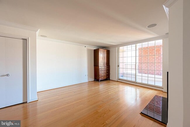 Photo - 1230 23rd St NW Unit 9TH FLOOR