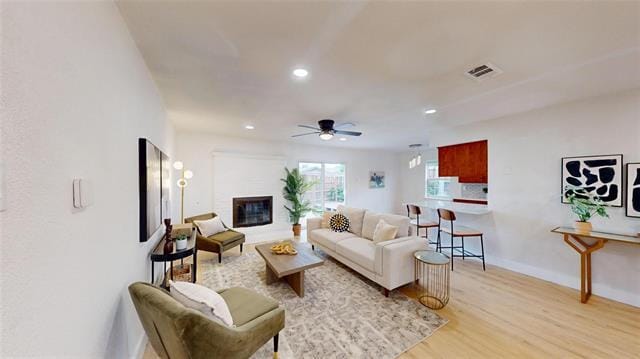 Photo - 4122 Victoria St