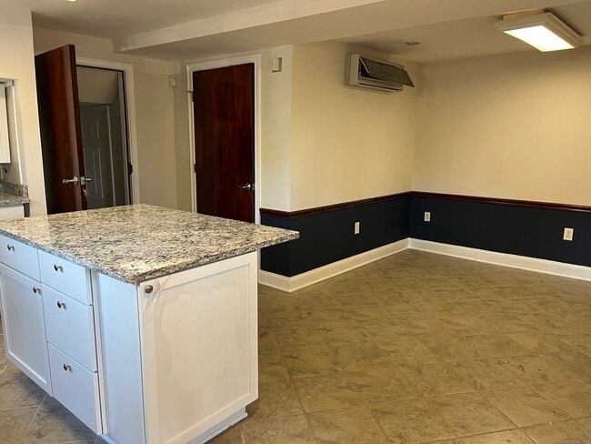 Photo - 1397-1399 State St Unit 6