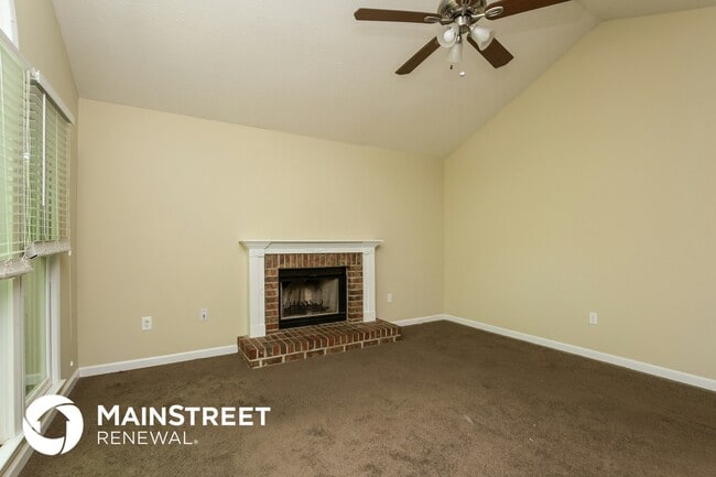 Photo - 294 Oak Landing Cir