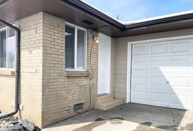 Photo - 7436 Quitman St