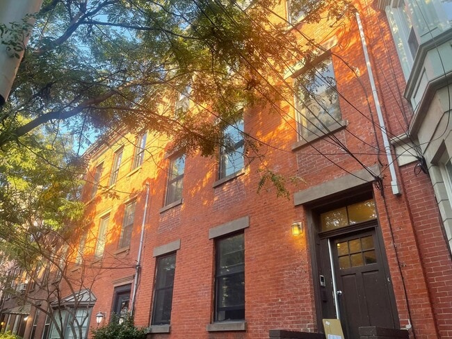 Building Photo - 119 Bloomfield St Unit 3 Rental