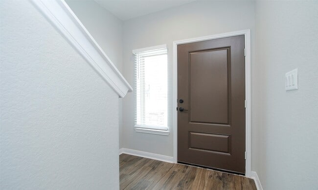Photo - 14010 Longstreet Rd