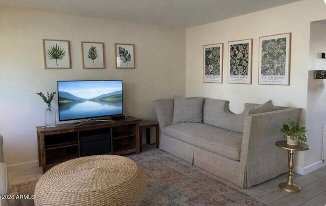 Photo - 5830 N 83rd St