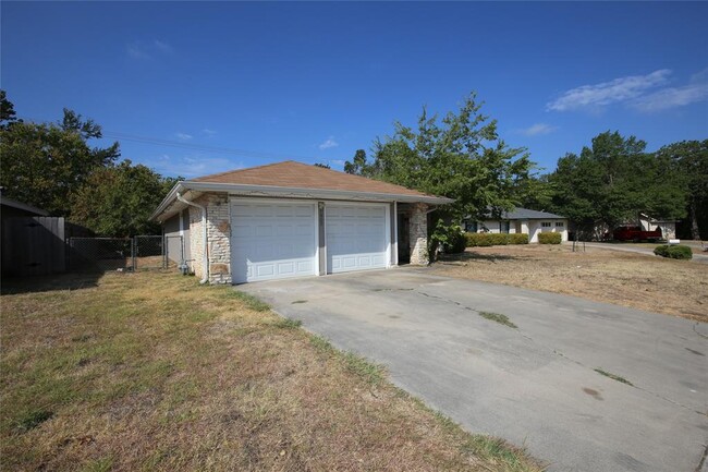 Photo - 1902 Garden Villa Dr