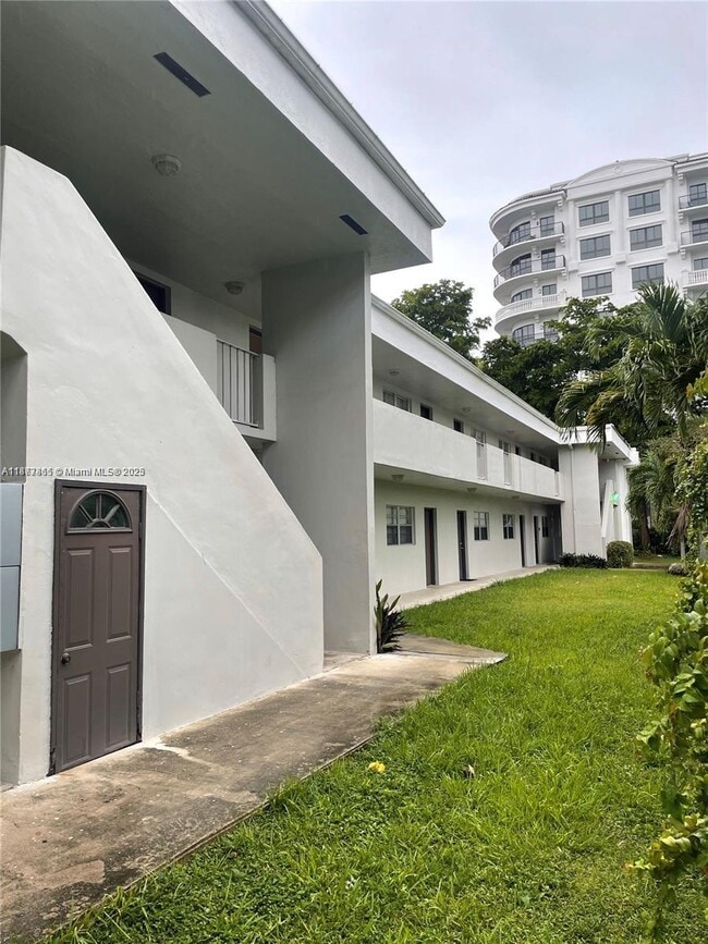 Building Photo - 8075 SW 73rd Ave Unit 17 Rental