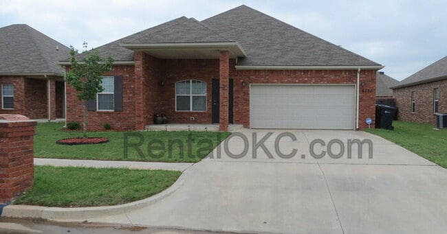 Building Photo - 3 Bed 2 bath Liberty Trails home Close to Tinker
