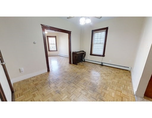 Photo - 19 Howard St Unit 2