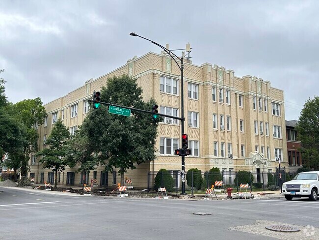 Building Photo - 2600 N Kimball Ave Rental
