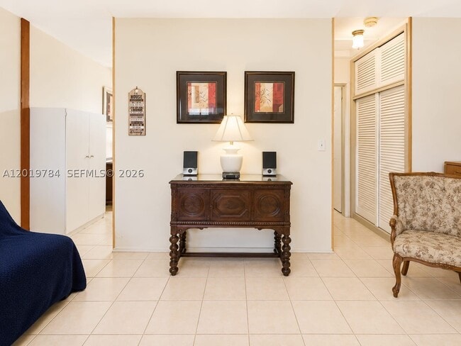 Photo - 707 S 19th Ave Unit 11