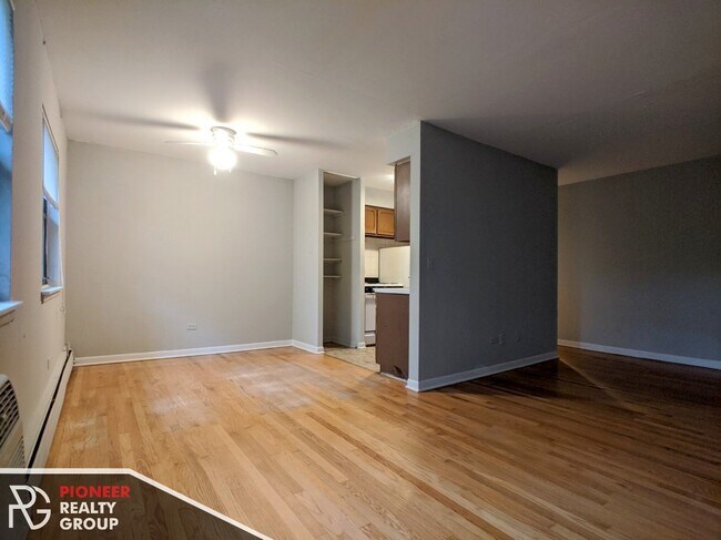 Photo - 510 W Briar Pl Unidad 501