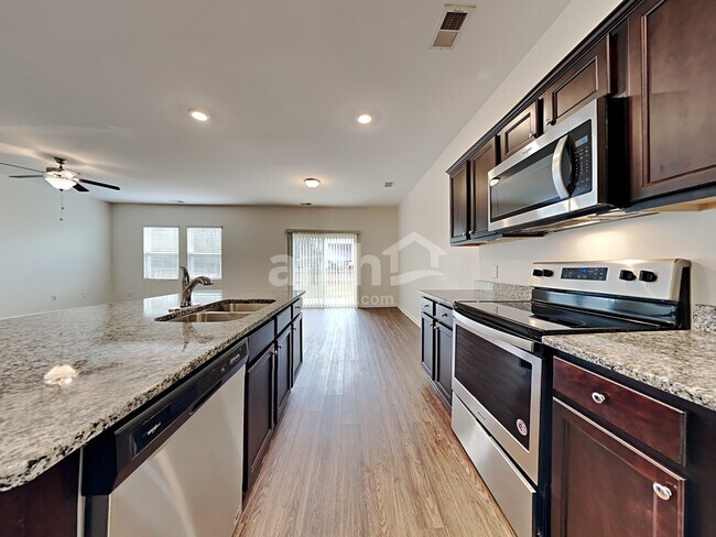 Photo - 127 Orion Way