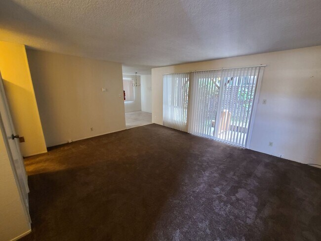 Photo - Utilities Included! Hayward 2-Bedroom with... Unidad 2