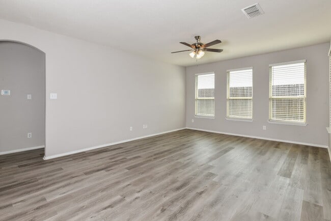 Photo - 8225 Spruce Meadows Dr