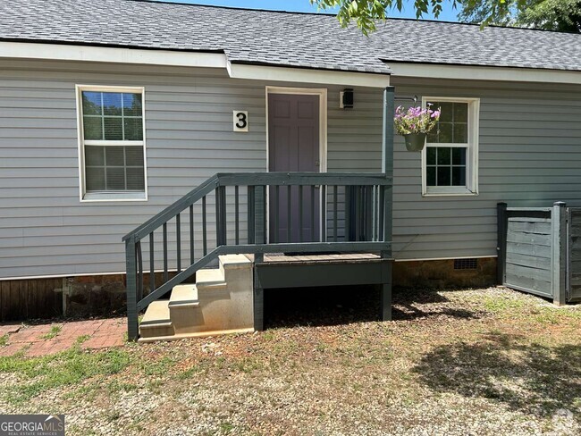 Building Photo - 219 W Oak St Unit 3 Rental