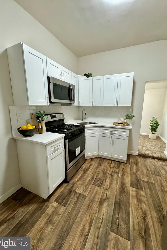 Photo - 2055 E Stella St