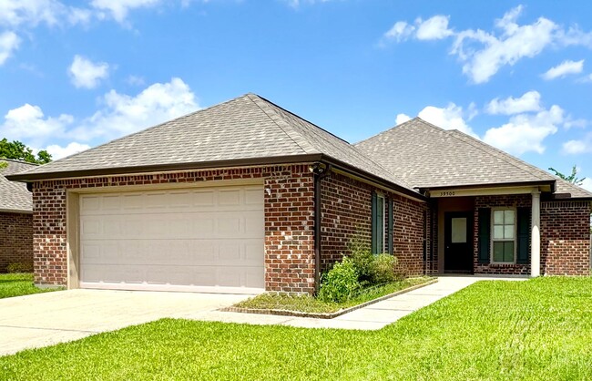 Move-In Ready 3 Bed, 2 Bath Home in Prairi... - Move-In Ready 3 Bed, 2 Bath Home in Prairi...