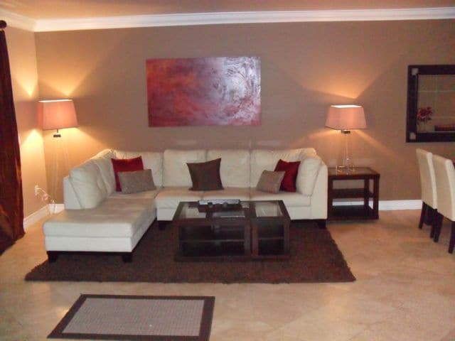 Building Photo - Meridian 2Bdr/2Bath Luxury Condo w/Den, Va...