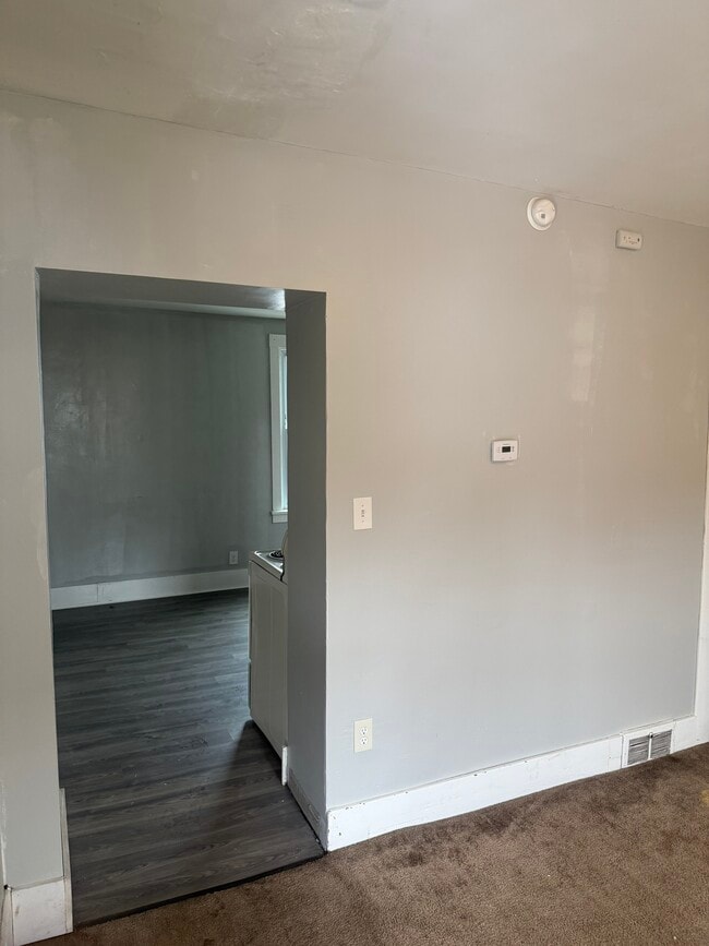 sala de estar - 1305 Airbrake Ave Unidad 1305