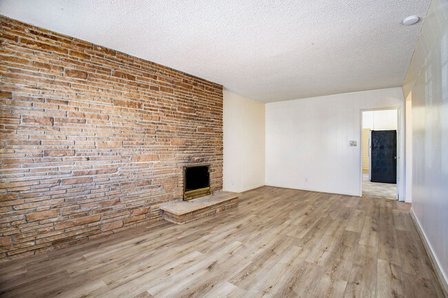 Building Photo - 60 Maitland Dr