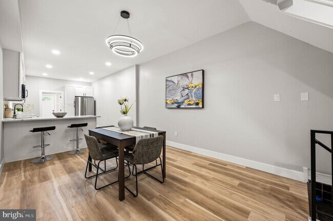 Photo - 5113 W Thompson St