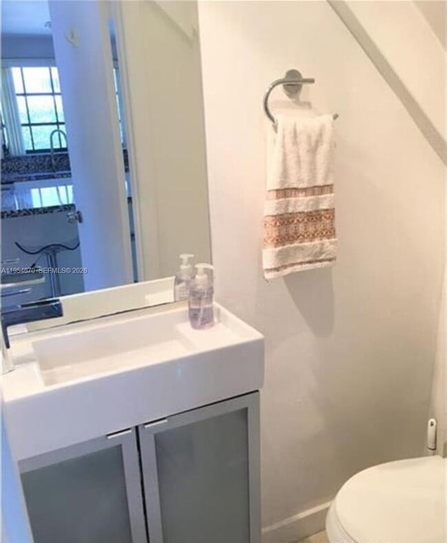 Photo - 1990 Brickell Ave