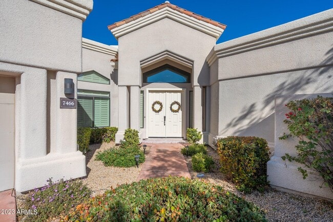 Building Photo - 7466 E Cochise Rd