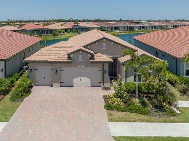 Photo - 544 Maraviya Blvd