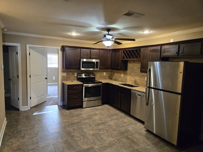 Photo - 4343 NE 83rd St