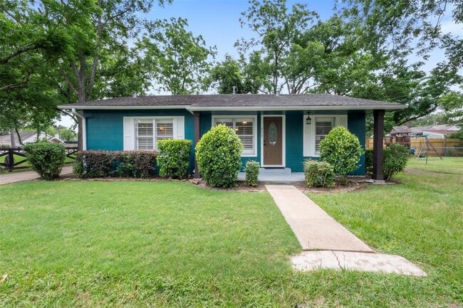 Photo - 506 S Oak St House