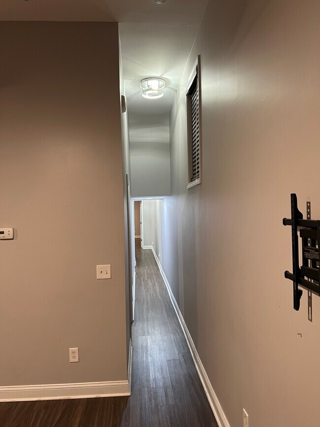 Fotografía del edificio - 631 Bakewell St Unidad 631 Bakewell Apt #1