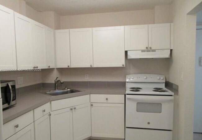 10751 Royal Palm Blvd Unit 17