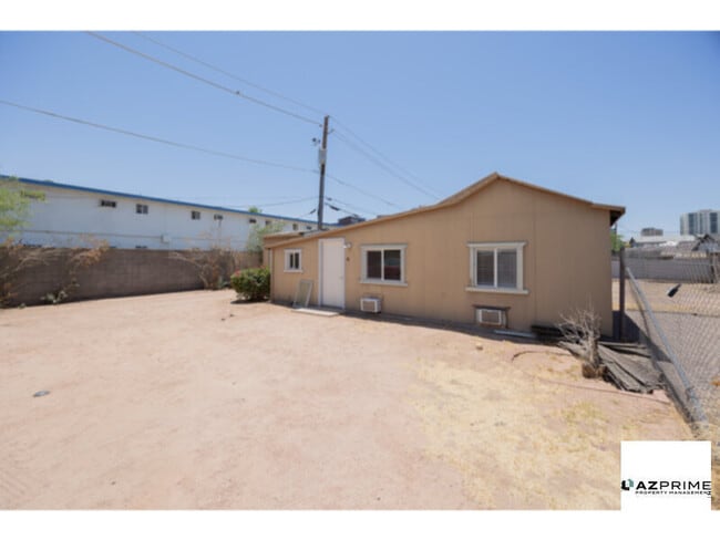 Photo - Modern And Comfortable 1/1 Apartment In Phoenix Offering Stylish Living In A Highly Desirable And Ce