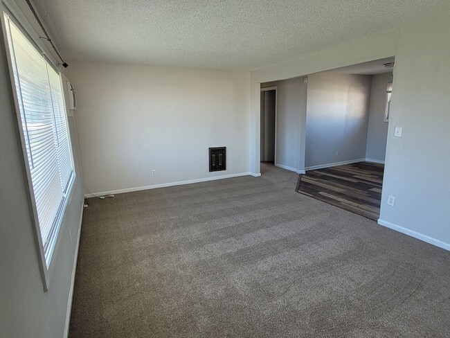 Photo - 1/2 OFF NOVEMBER RENT - House with Full Ba...