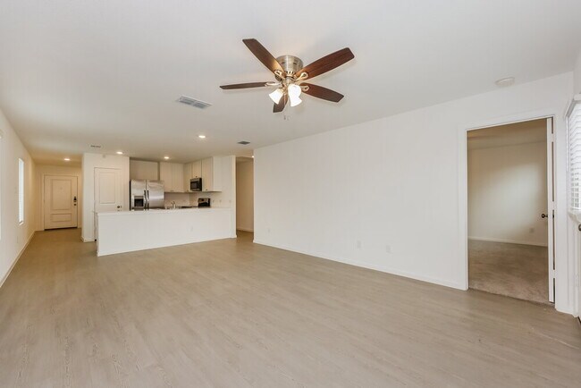 Photo - 1219 Maple St