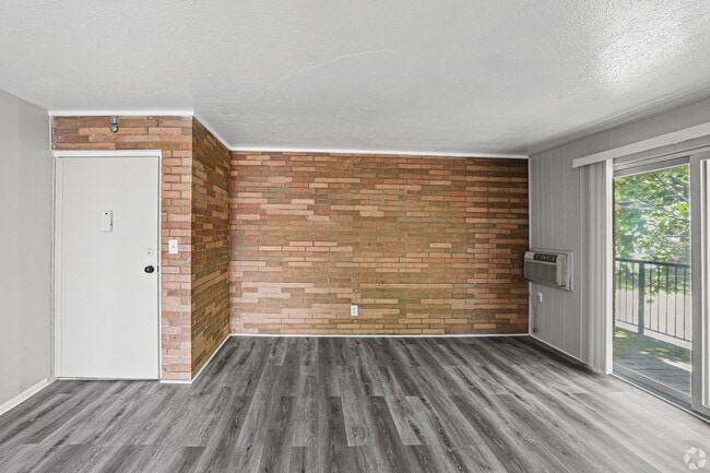 Photo - Memorial Heights