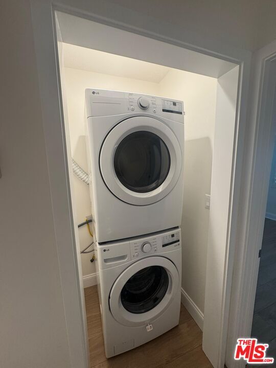 Photo - 6542 Zelzah Ave