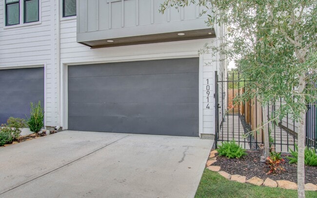 Photo - 10914 Fire Creek Dr