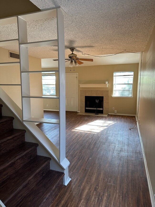 Photo - 12609 Tree Line Dr