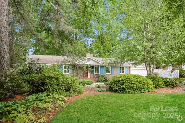 Building Photo - 421 Blairmore Dr Rental