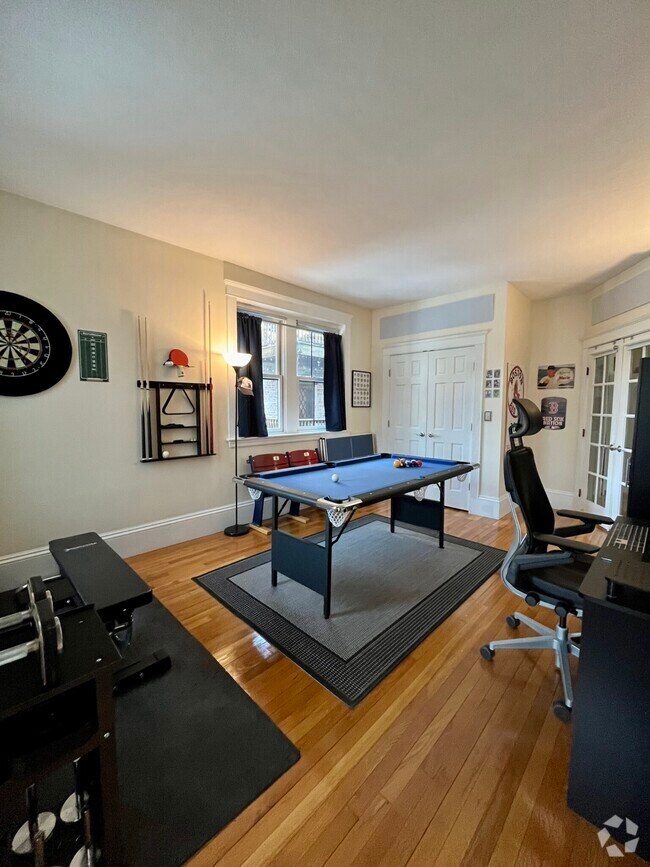 Building Photo - 66 Marshal St Unit 6 Rental
