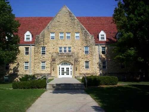 Photo - Mundinger Hall Apartments I & II