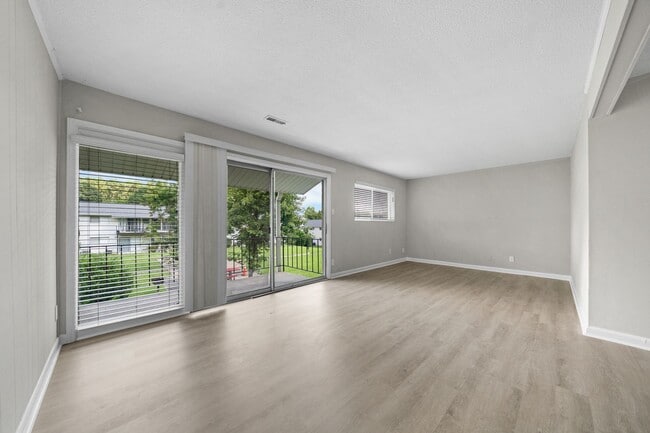 Photo - Monarch Apartments