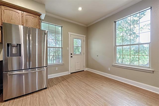 Photo - 482 Pecan Hollow St