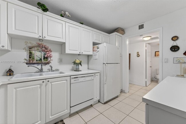 Photo - 10777 W Sample Rd Unit 209